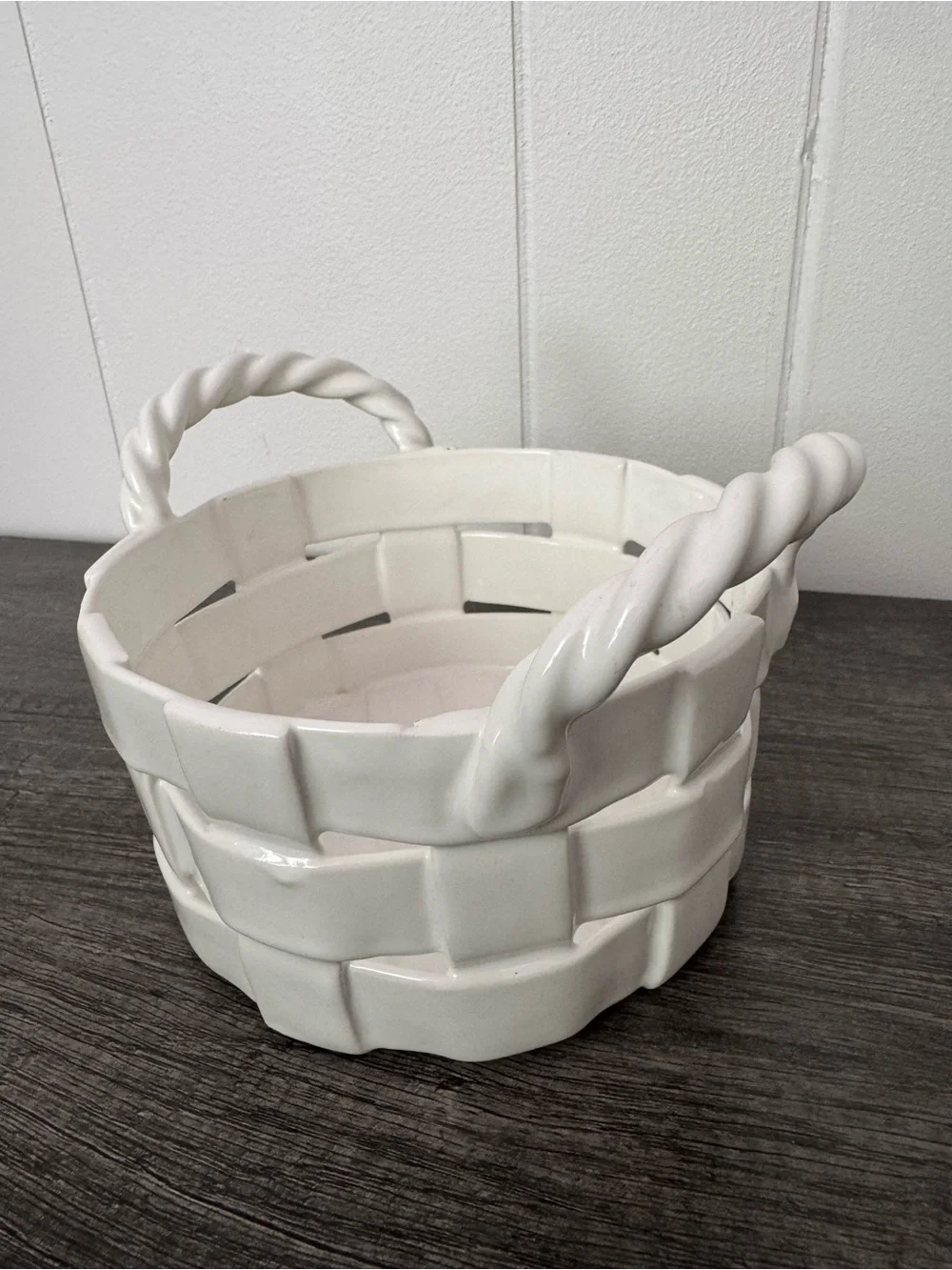 N/A vintage white